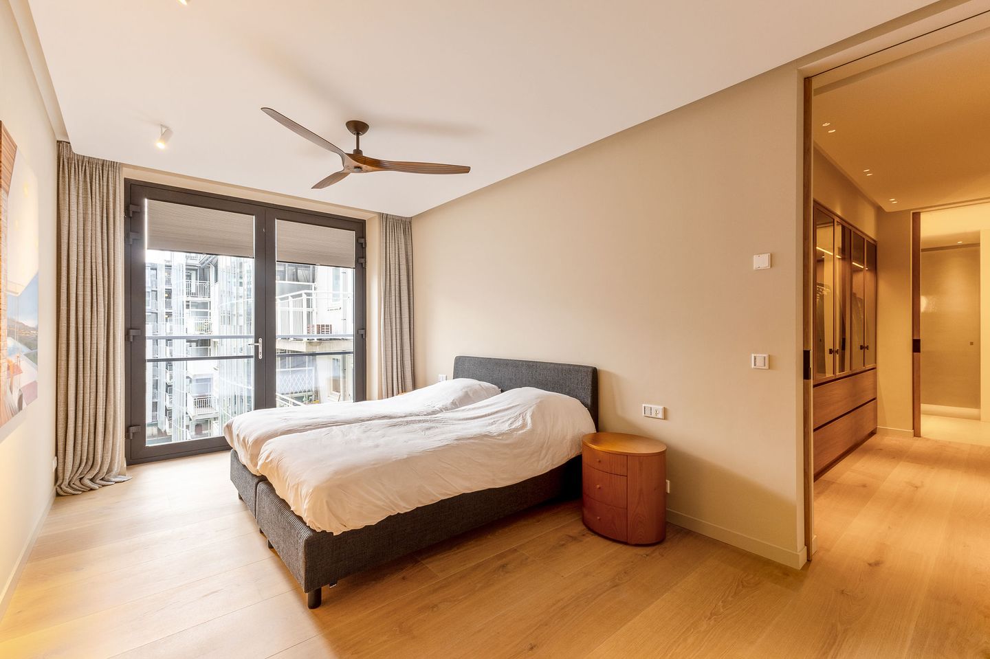 Foto 19 van Pieter de Hoochstraat 11-D1