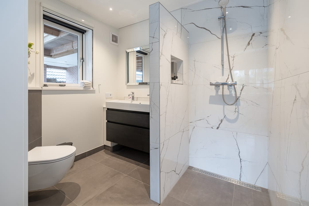 Photo 16 of Barnseweg 21