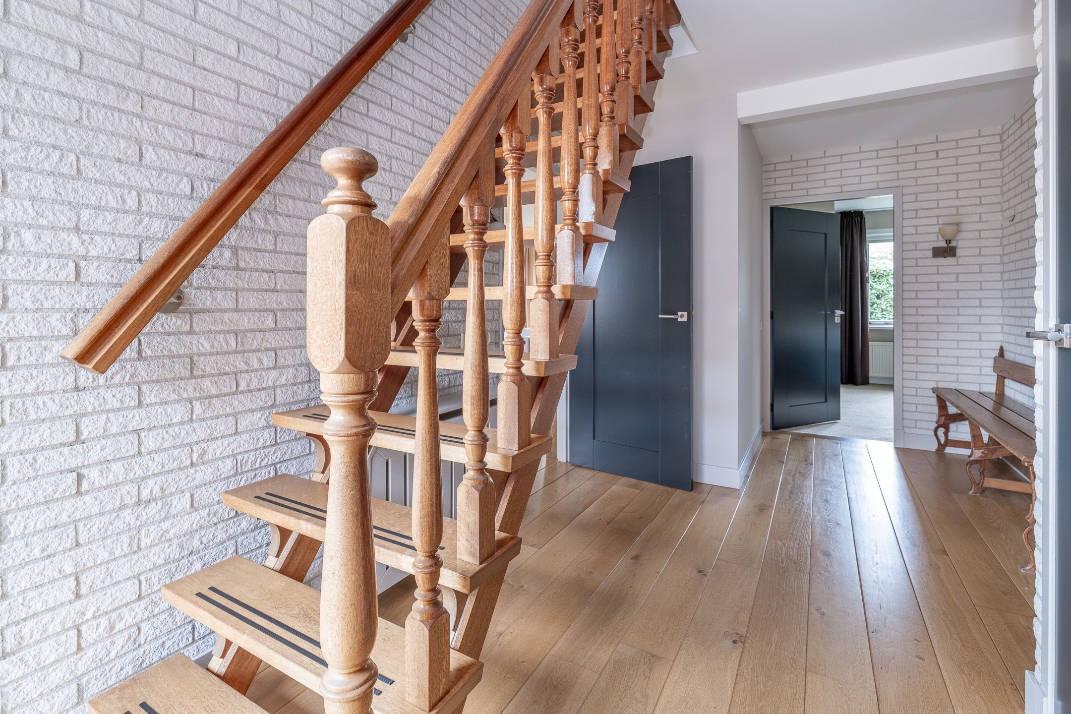 Photo 21 of Barnseweg 21