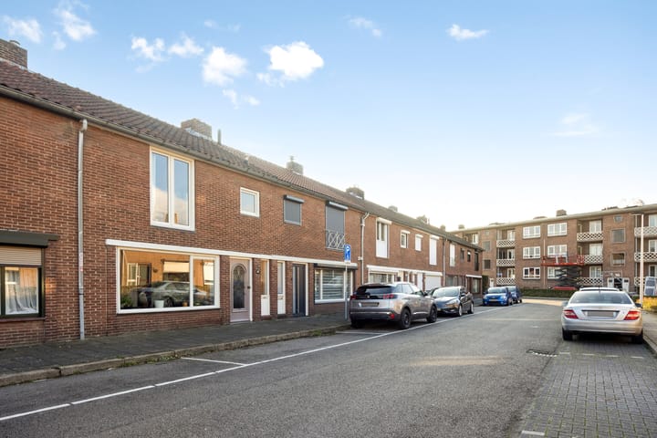 Foto 3 van Merovingenstraat 61