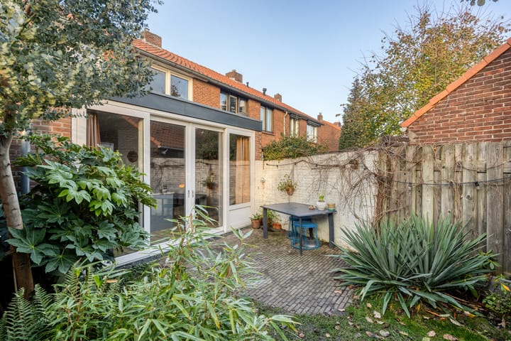 Foto 30 van Merovingenstraat 61