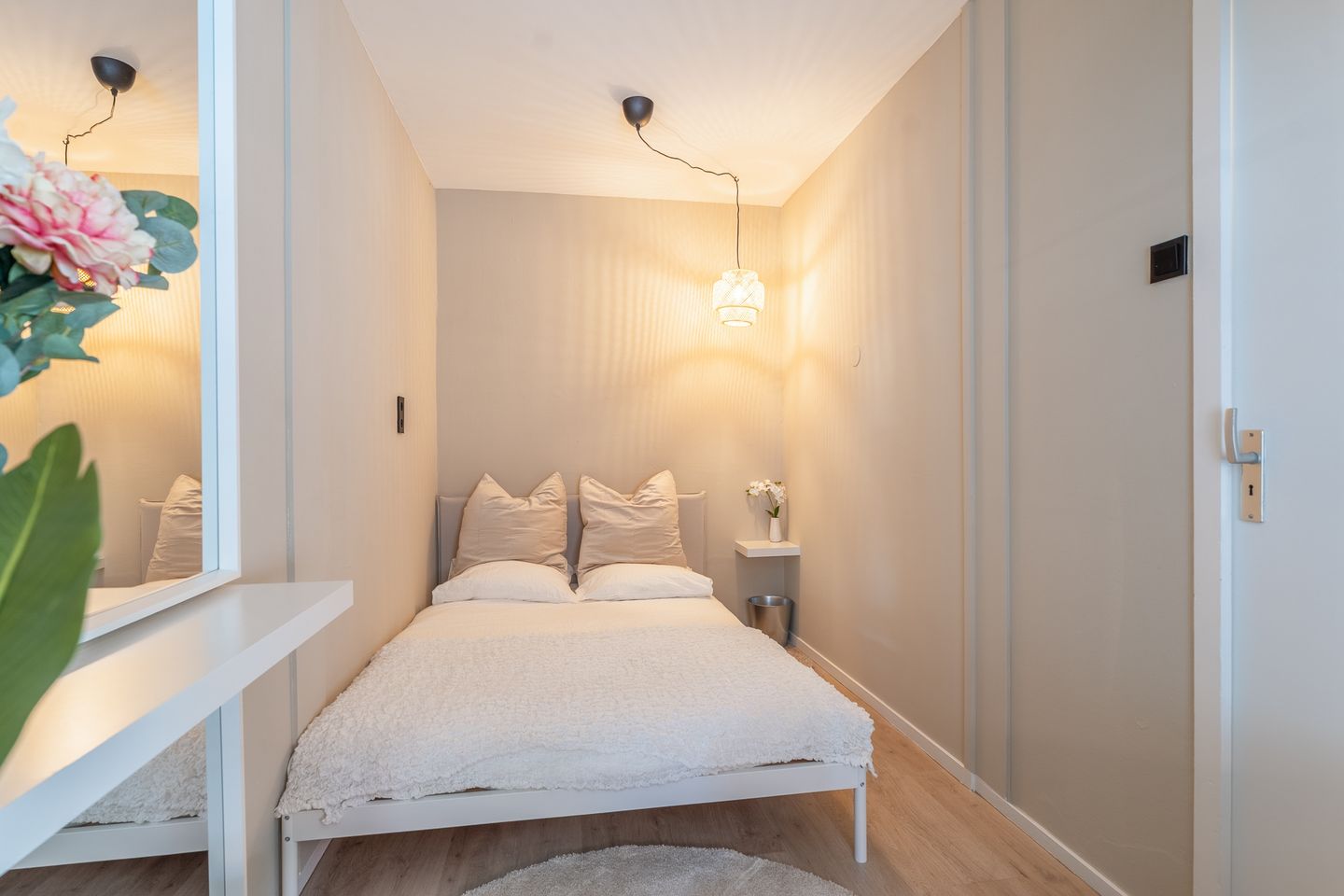 Foto 19 van de Casembrootstraat 7-F