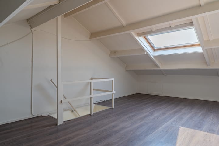 Foto 21 van de Casembrootstraat 7-F