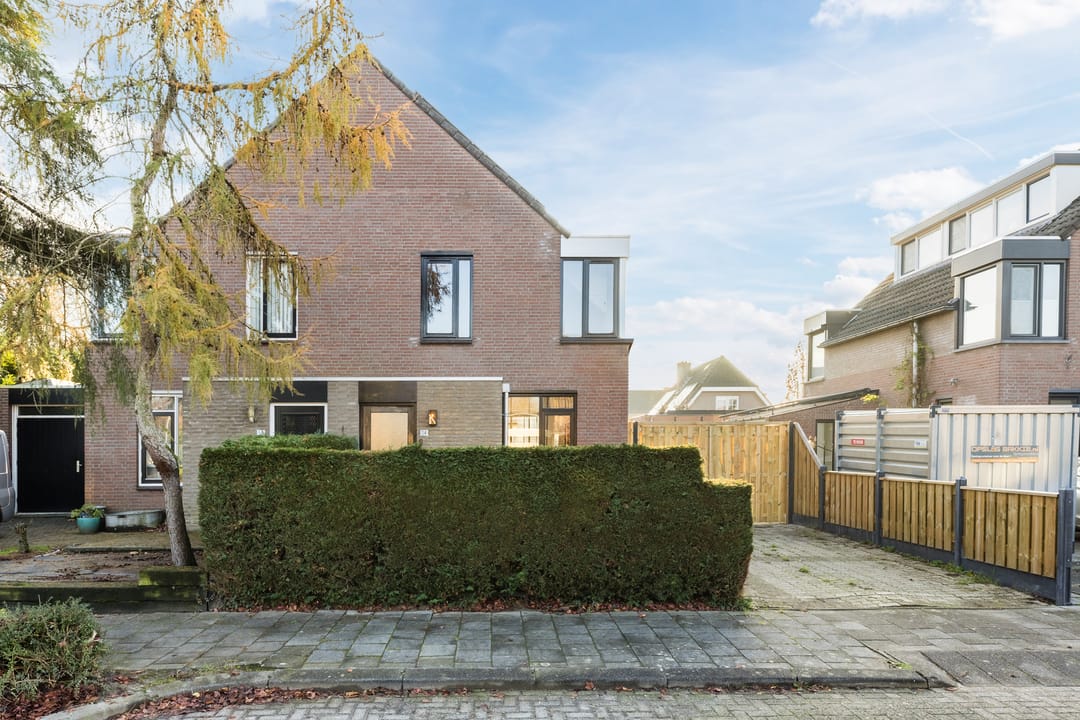 Photo 1 of Kamillestraat 14