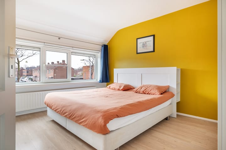 Photo 4 of Prins Bernhardstraat 23