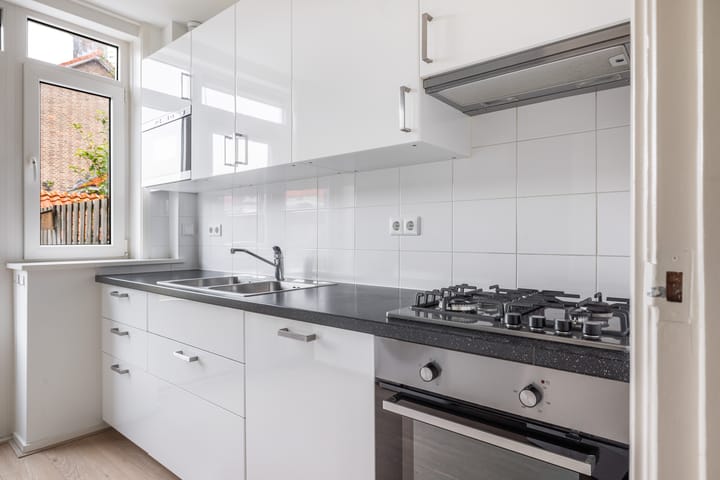 Photo 21 of Prins Bernhardstraat 23