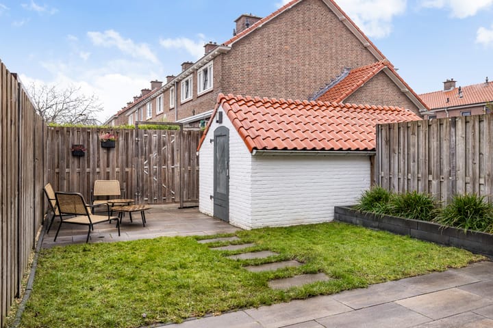 Photo 23 of Prins Bernhardstraat 23