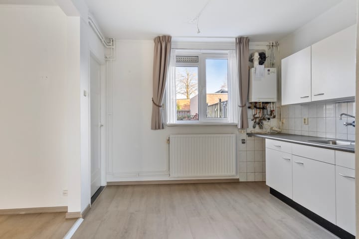 Photo 2 of Willibrorduslaan 144