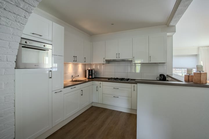 Photo 6 of van Dietrichsteinstraat 1