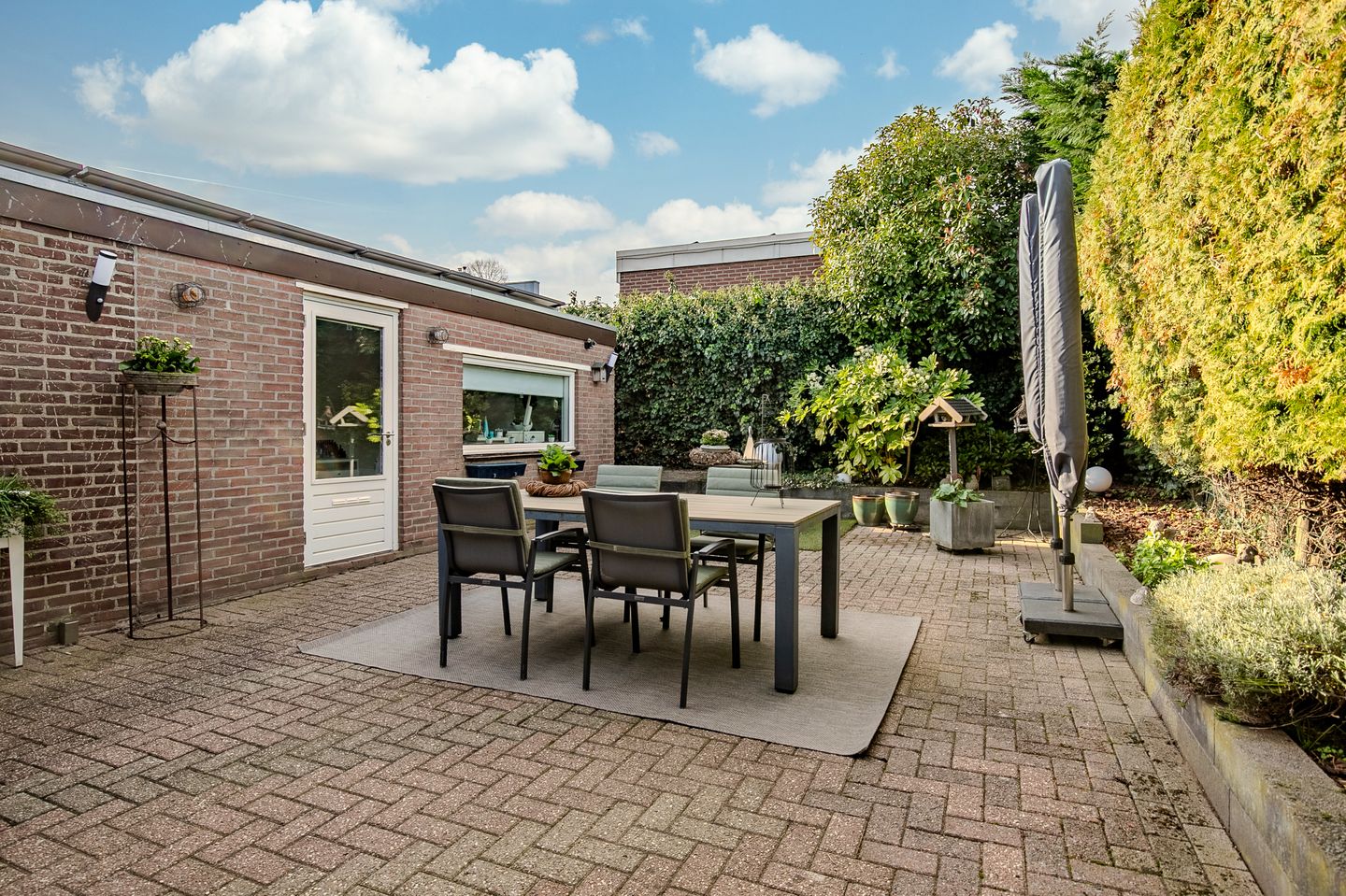 Foto 19 van van Dietrichsteinstraat 1