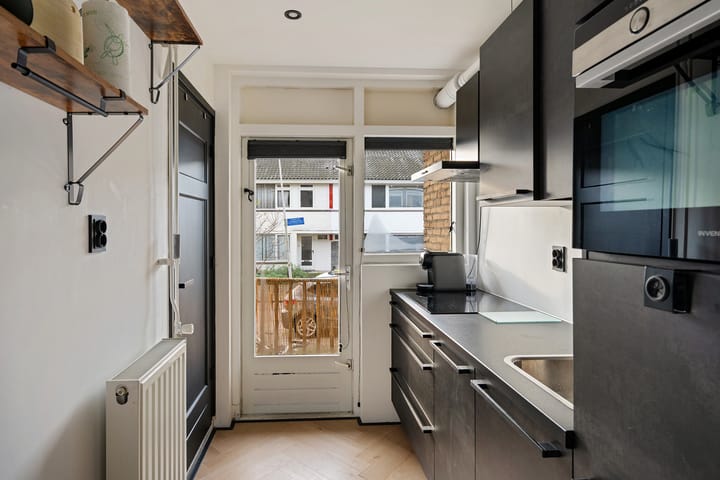 Photo 13 of Louise de Colignystraat 2