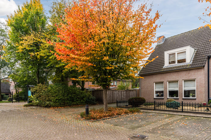 Photo 47 of Varelaar 37