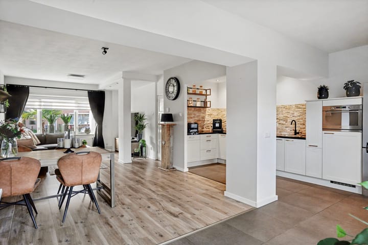 Foto 6 van Borneolaan 19