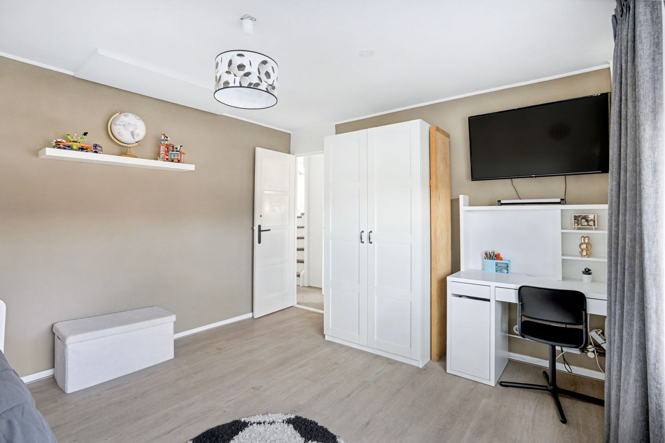 Photo 12 of Borneolaan 19