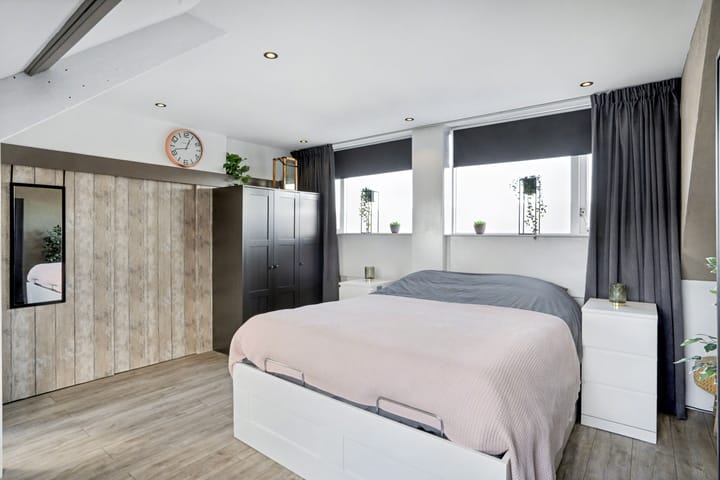 Foto 17 van Borneolaan 19