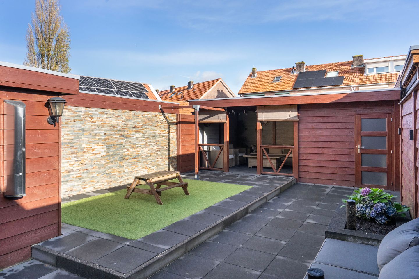 Photo 19 of Borneolaan 19