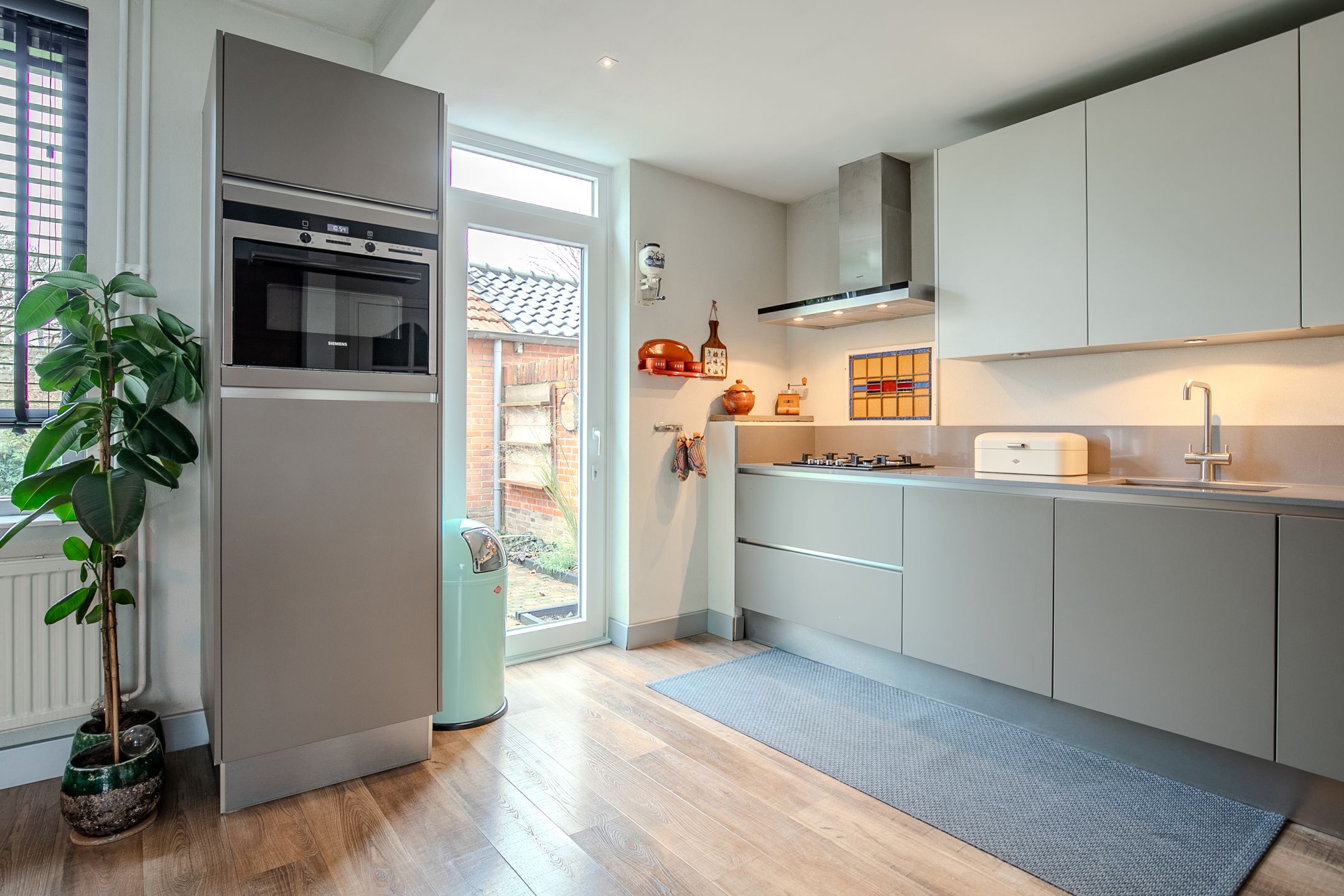 Photo 6 of Posthuisstraat 9