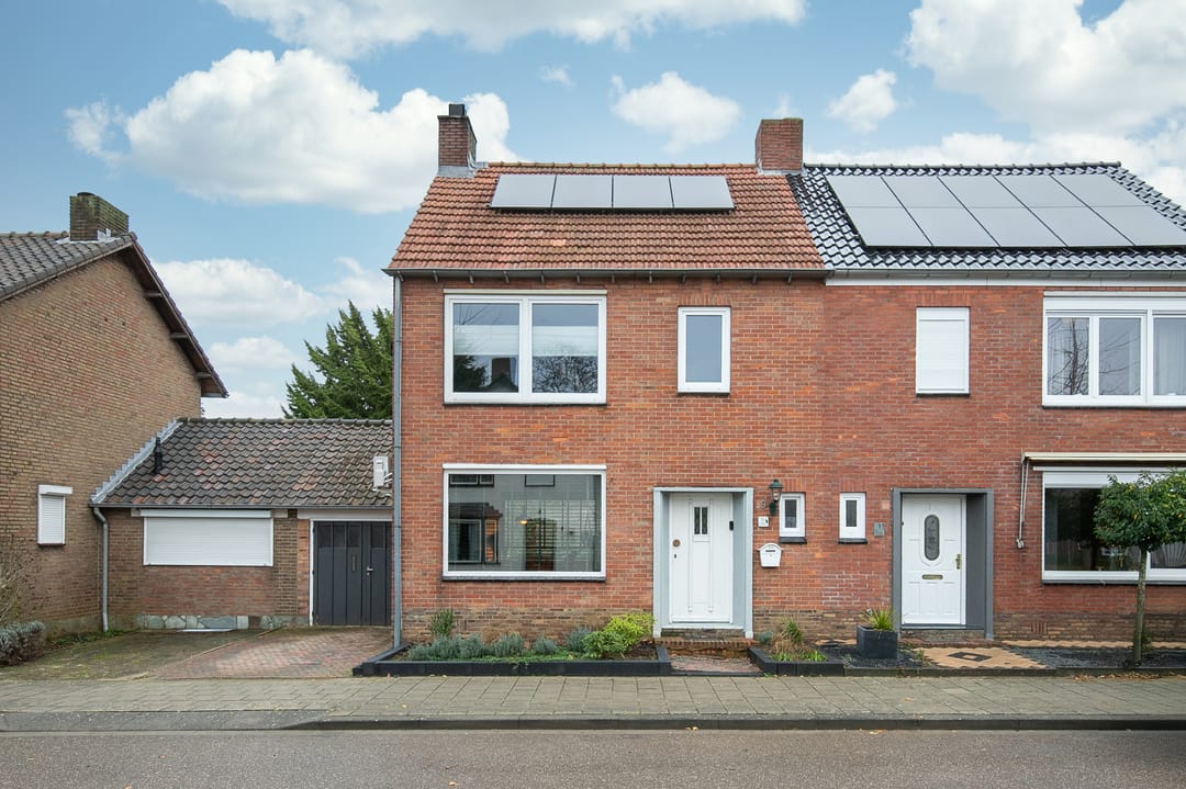 Photo 28 of Posthuisstraat 9