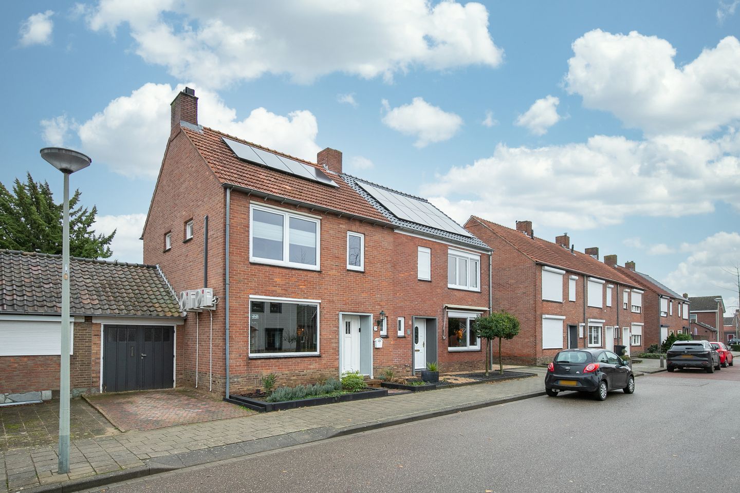 Photo 29 of Posthuisstraat 9