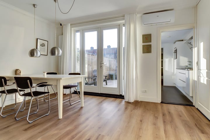 Photo 3 of Prins Hendrikstraat 10