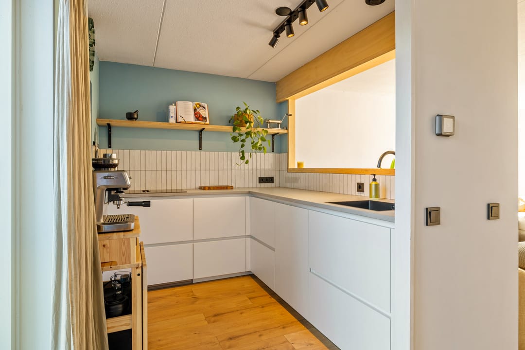 Photo 8 of Rixtwei 395