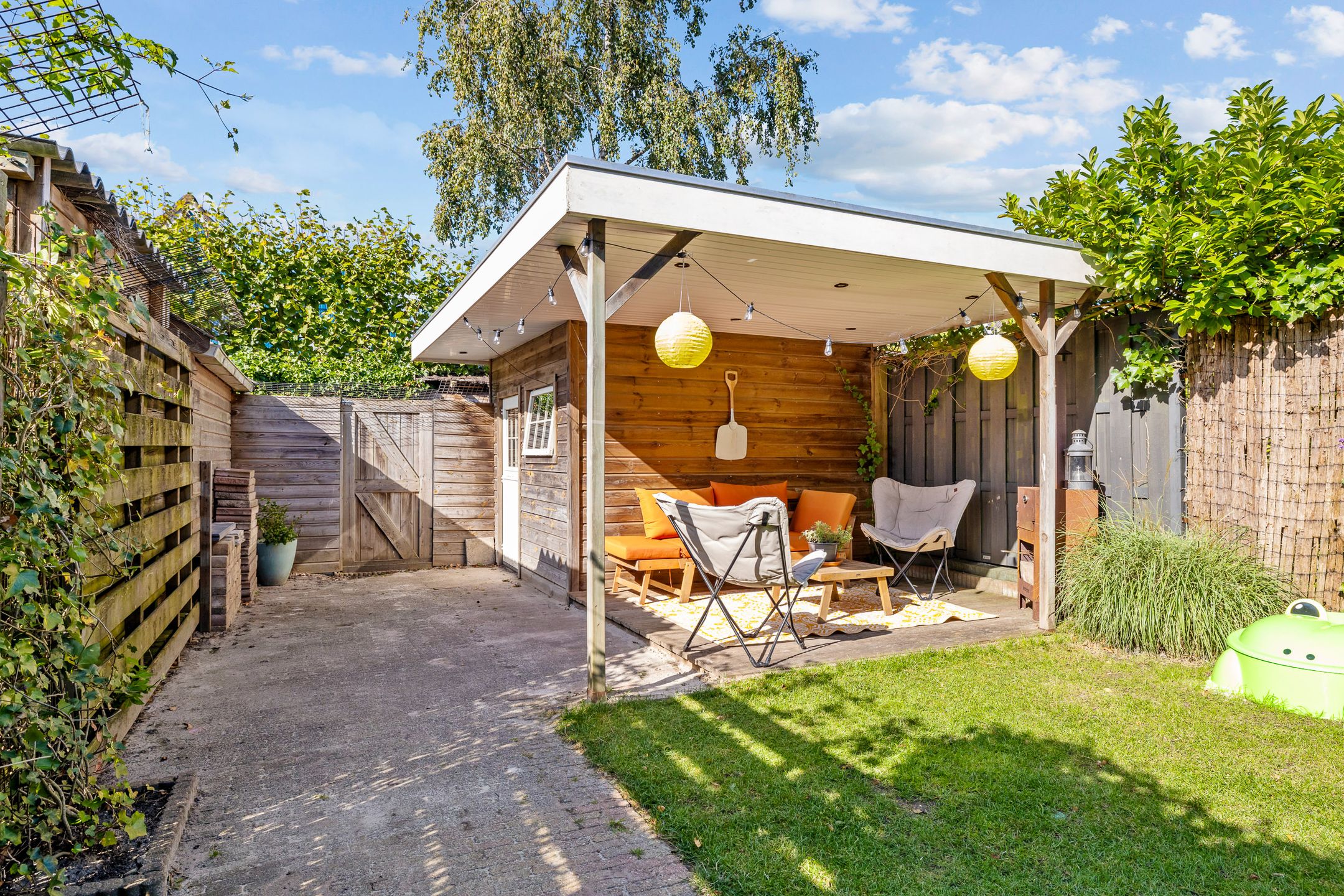 Photo 15 of Rixtwei 395