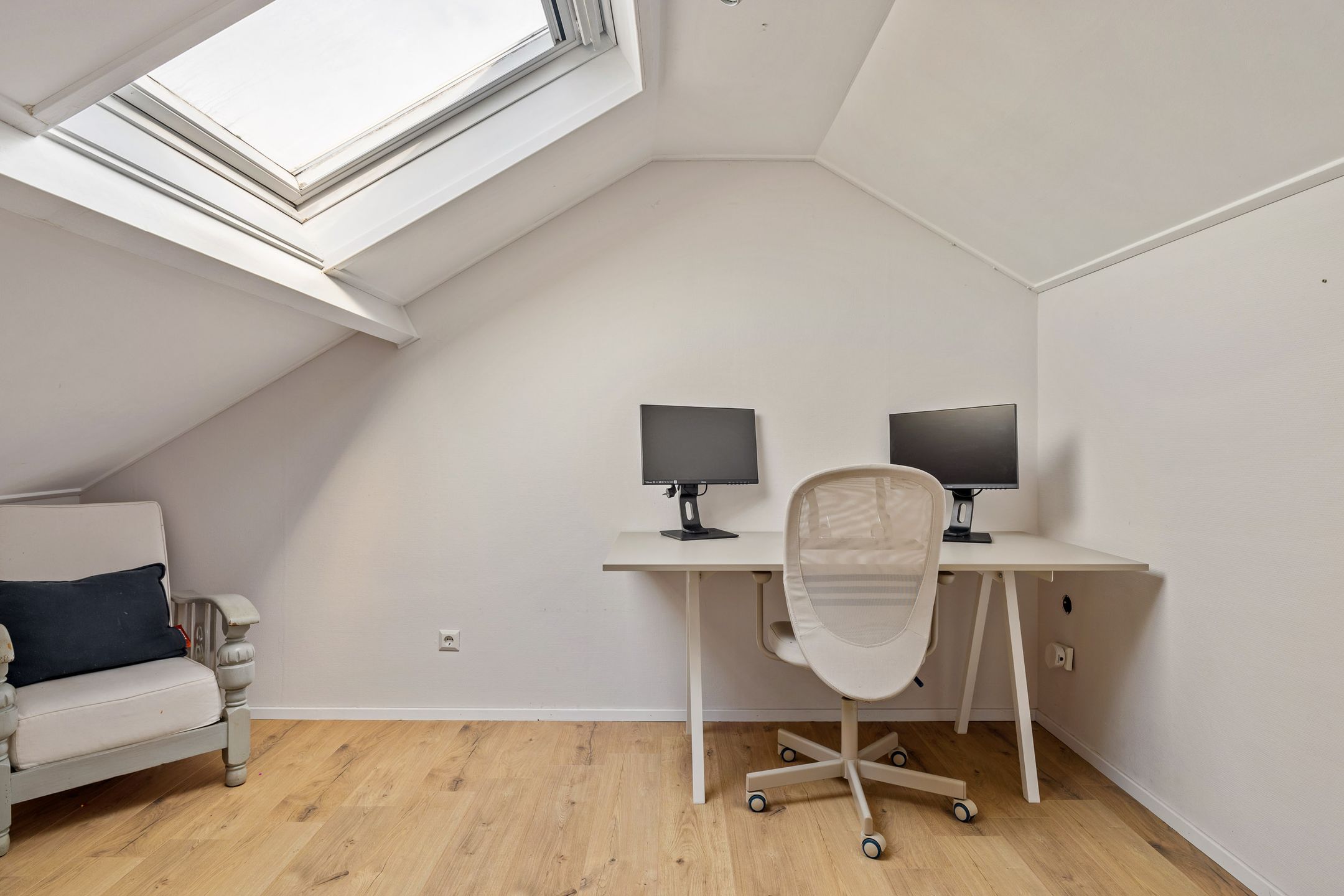 Photo 36 of Rixtwei 395