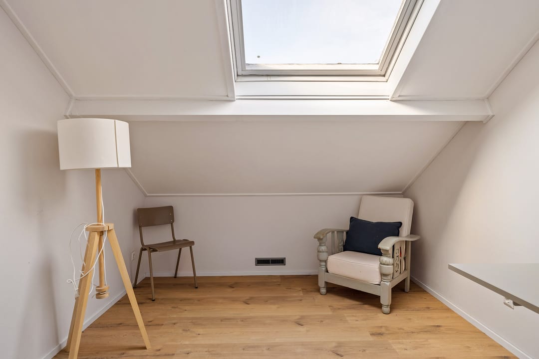 Photo 37 of Rixtwei 395