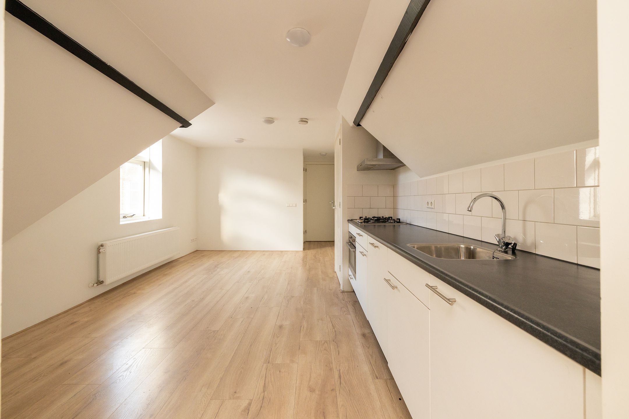 Foto 24 van Elandstraat 15-B