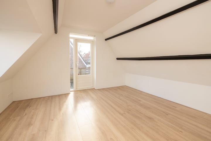 Foto 27 van Elandstraat 15-B