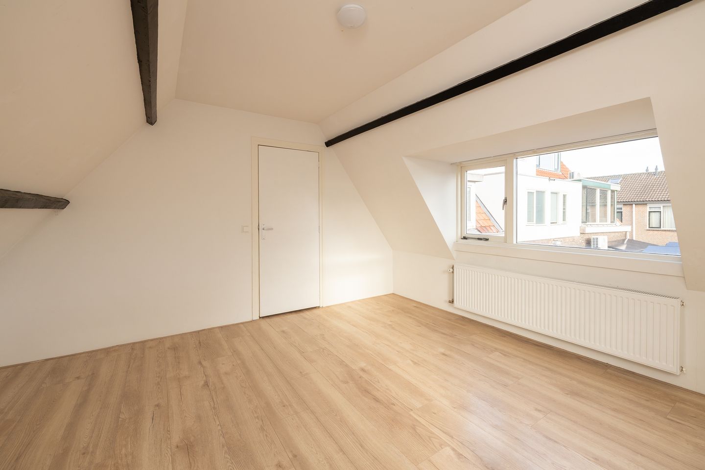 Foto 29 van Elandstraat 15-B