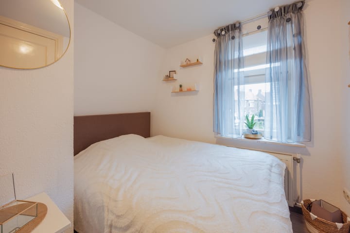 Photo 20 of Loevestraat 54