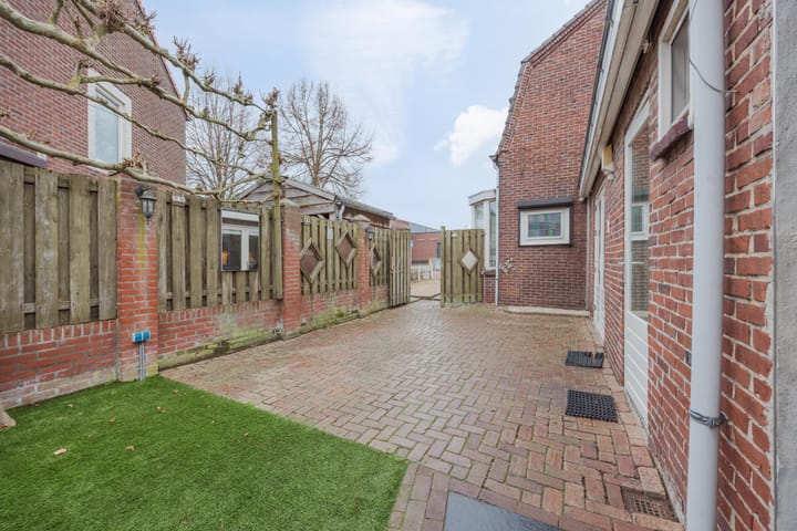 Photo 29 of Loevestraat 54