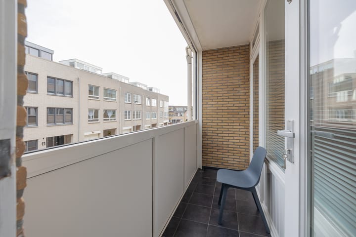 Foto 22 van de Ruyterstraat 4-F1