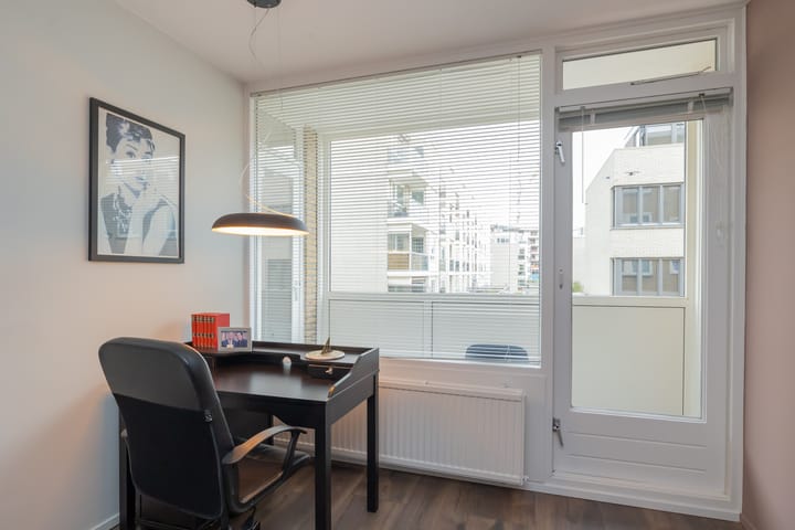 Foto 20 van de Ruyterstraat 4-F1