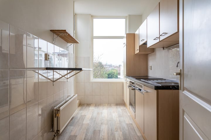 Foto 9 van Pijnboomstraat 115