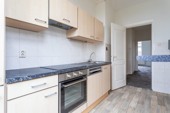 Foto 11 van Pijnboomstraat 115