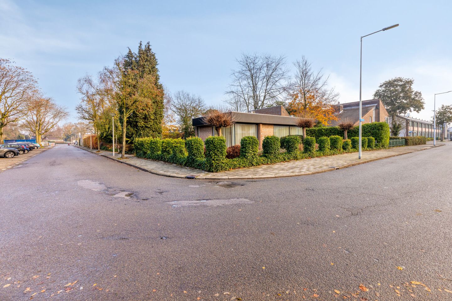 Bekijk foto 2 van Plejadenlaan 1