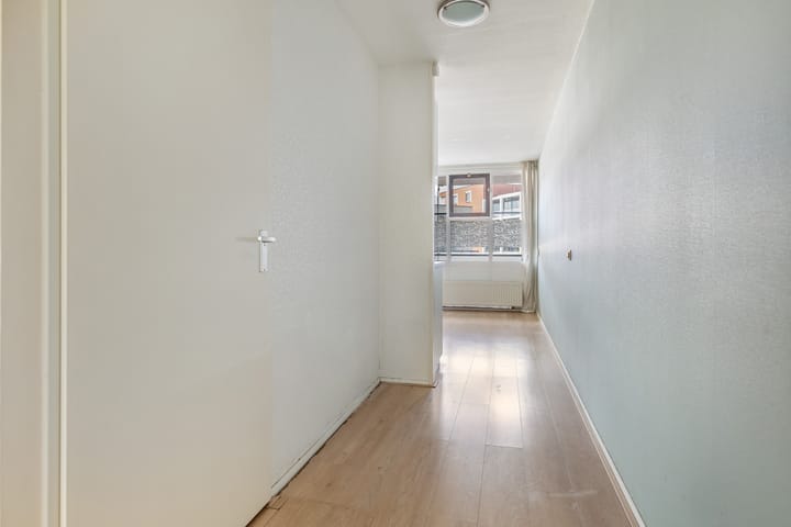 Photo 10 of Stoomwezenstraat 8