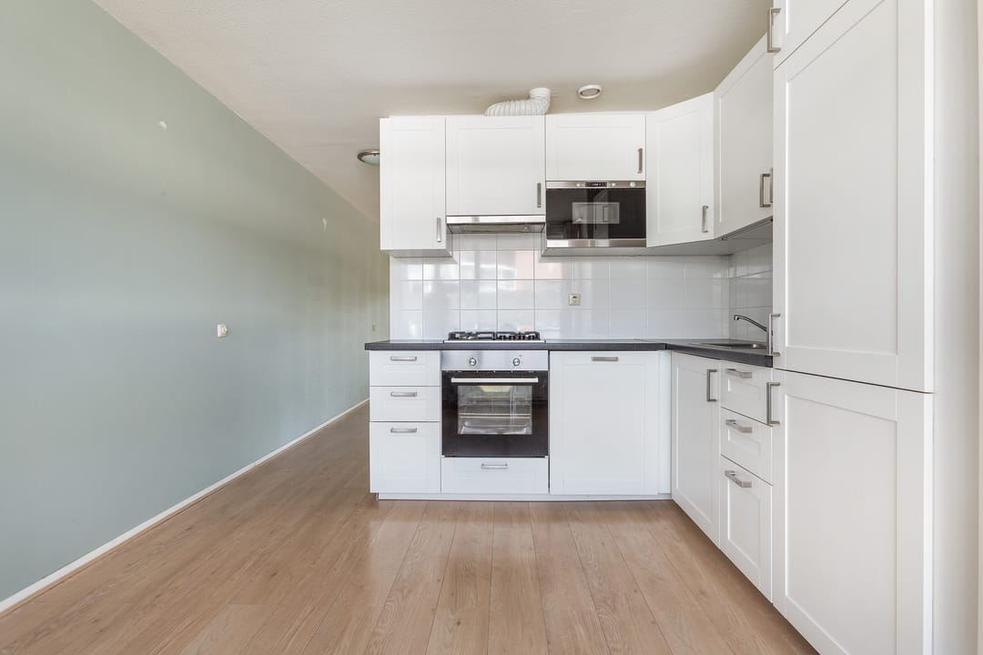 Photo 11 of Stoomwezenstraat 8