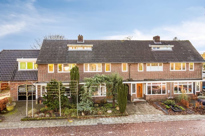 Photo 4 of Enschedesestraat 79