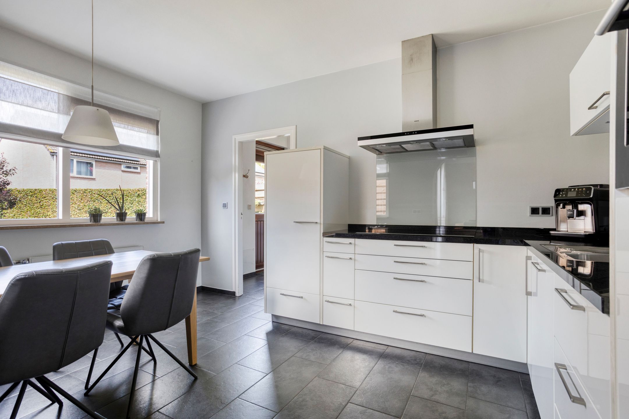 Foto 3 van Bredeweg 9