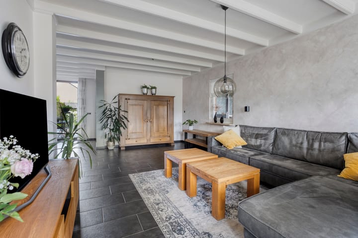 Photo 11 of Bredeweg 9