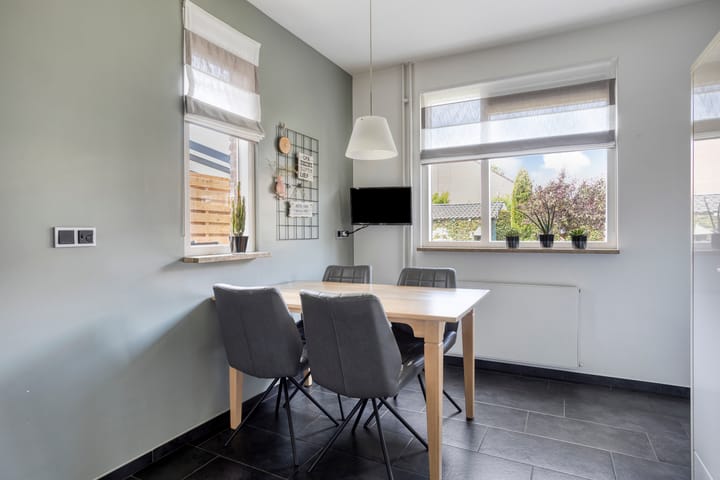 Photo 17 of Bredeweg 9