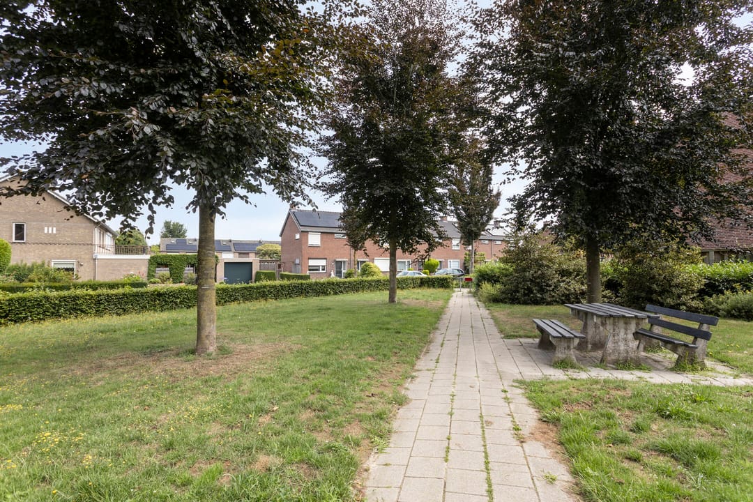 Foto 37 van Bredeweg 9