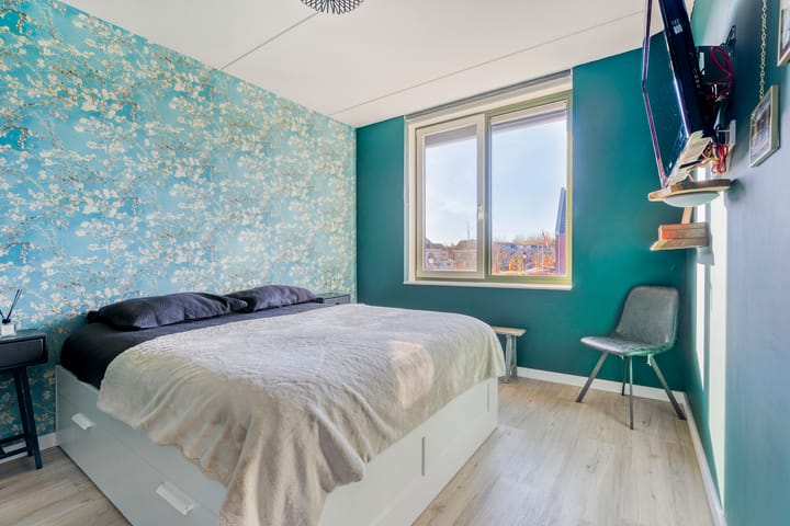 Photo 38 of Frits Zernikestraat 3