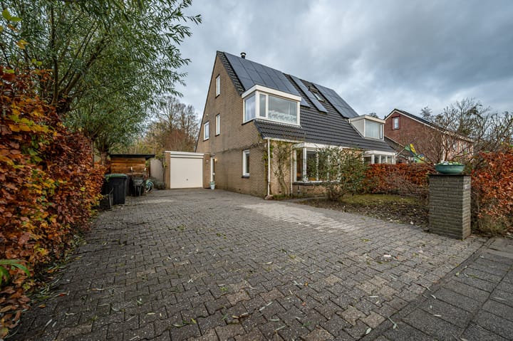 Photo 2 of Schoolstraat 12