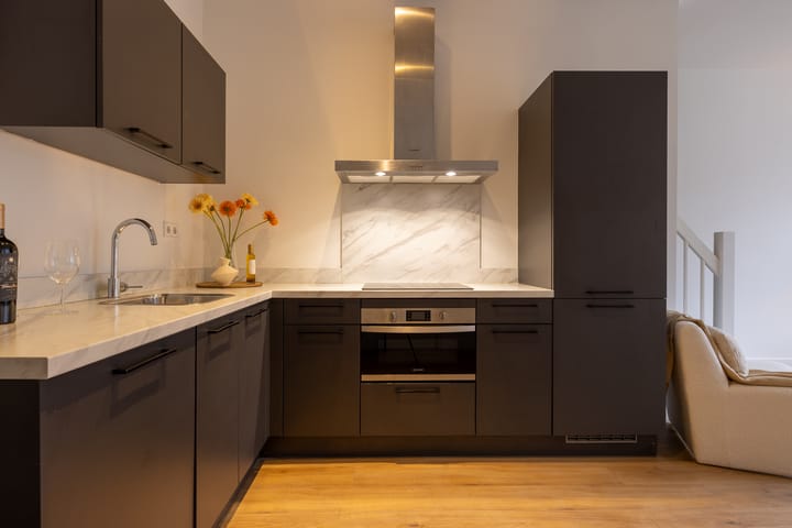 Photo 10 of Mathenesserweg 112-B