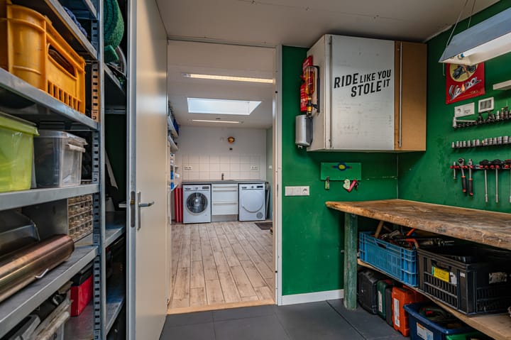 Photo 24 of Schoolstraat 12