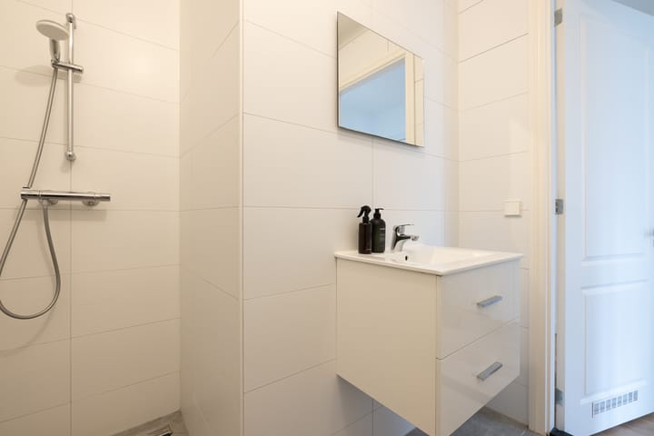 Photo 32 of Mathenesserweg 112-B